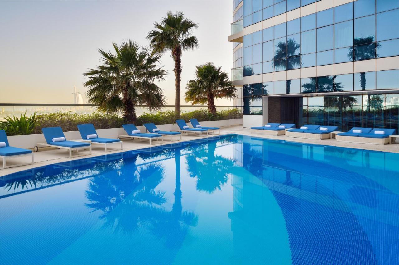 Novotel Dubai Al Barsha Exterior foto