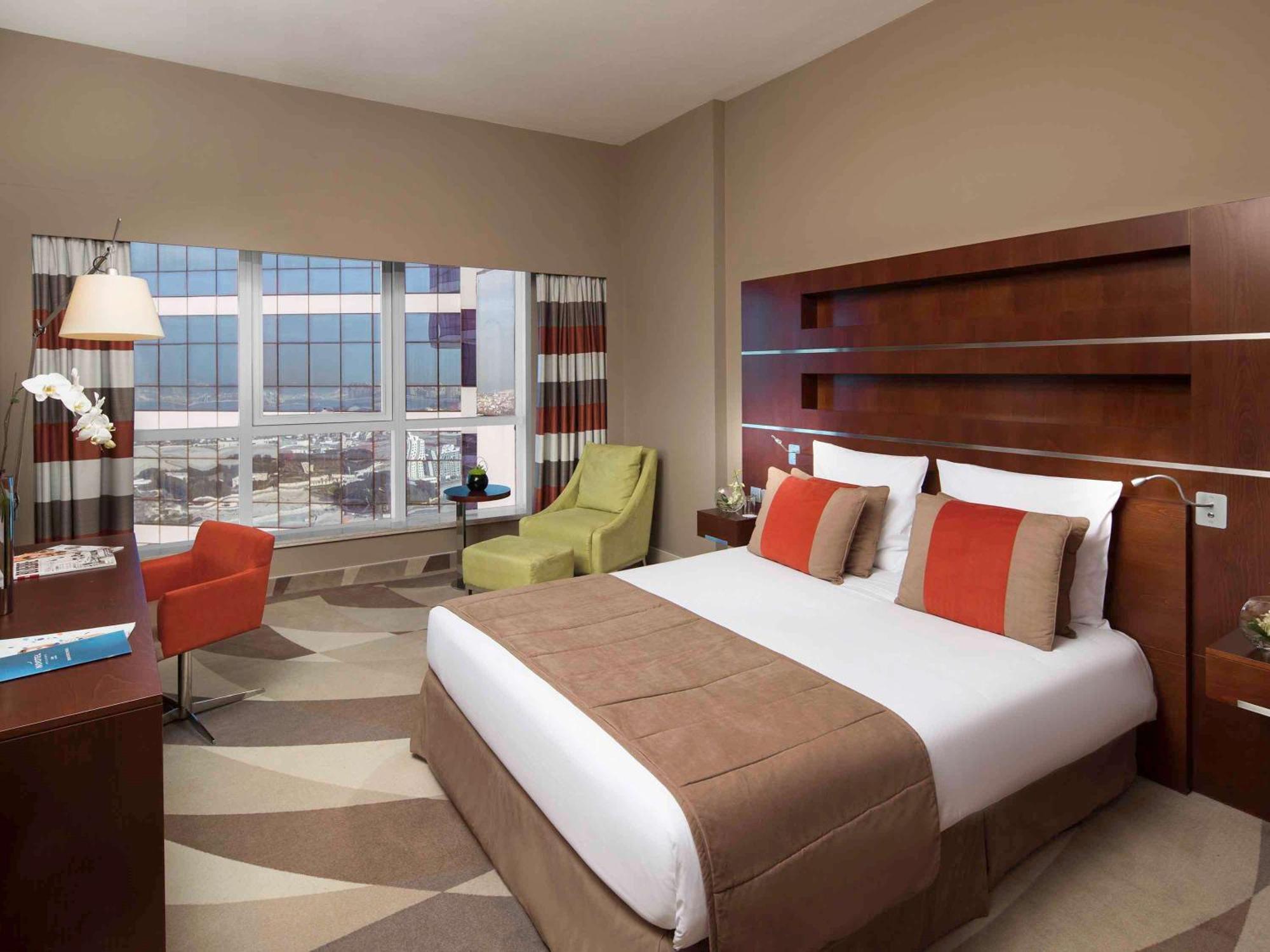 Novotel Dubai Al Barsha Exterior foto